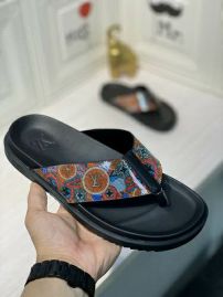 Picture of LV Slippers _SKU453833799662002